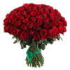 101 красная роза сорта Хартс